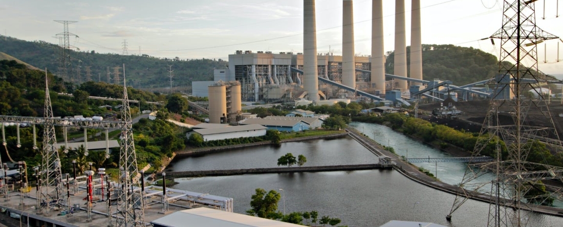 picture of a coal power plant in Indonesia